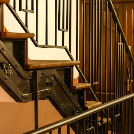 Uni Str.apartment شقة فروتسواف